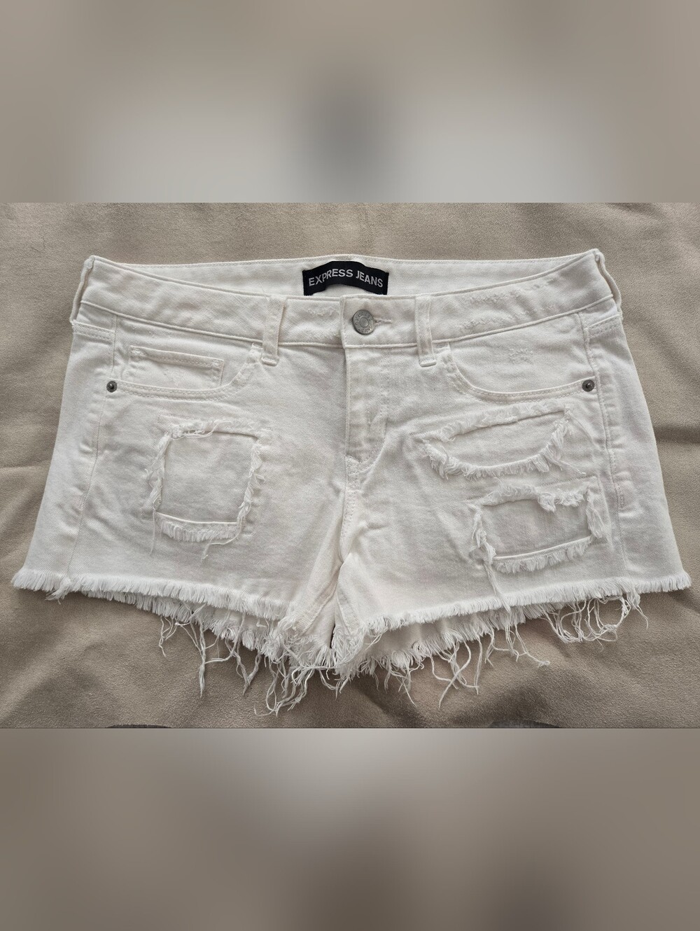 Express White Distressed Frayed Hem Women's Shorts - Size 10 Like New